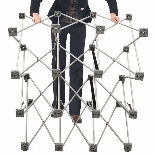f&w PopUp Premium Display 3x3 gebogen